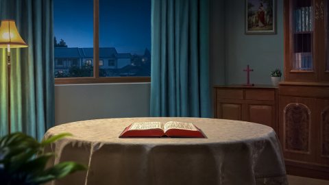 聖經是怎麽形成的？聖經到底是一本什麽書？